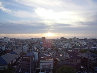 キャラ駐車場からの夕日