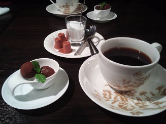 本日のデザートとコーヒー