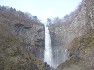 華厳の滝