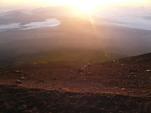 つづら折りの下山道(1)