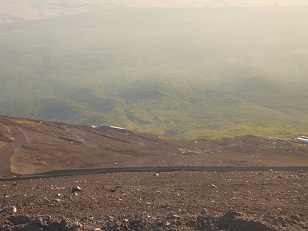 つづら折りの下山道(4)