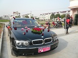 新郎新婦の車はBMW
